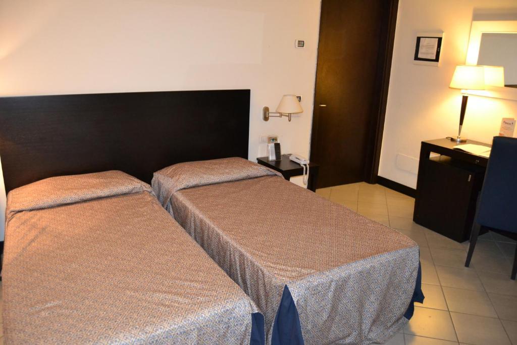 Hotel I' Fiorino Montelupo Fiorentino Zimmer foto